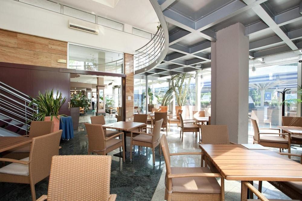 Hotel Paka Velenje Buitenkant foto